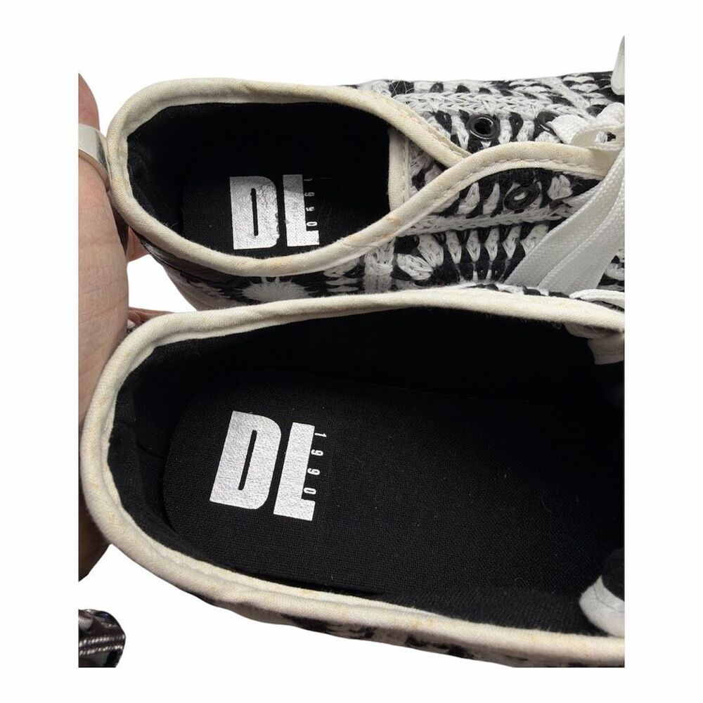 Dirty Laundry Women's Rambling Crochet Platform Sneakers Size 8.5